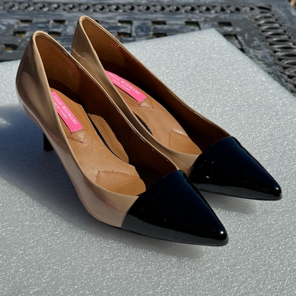 ❤️Classic Patent Leather Pumps size 6 1/2 - Picture 2 of 8